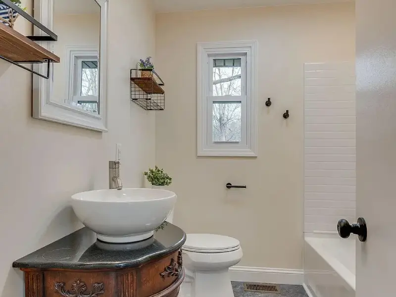 Whitley Hamilton Home Buyers Bathroom After Whitley Hamilton Home Buyers Bathroom After