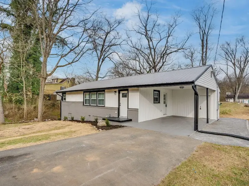 Whitley Hamilton Home Buyers Exterior After