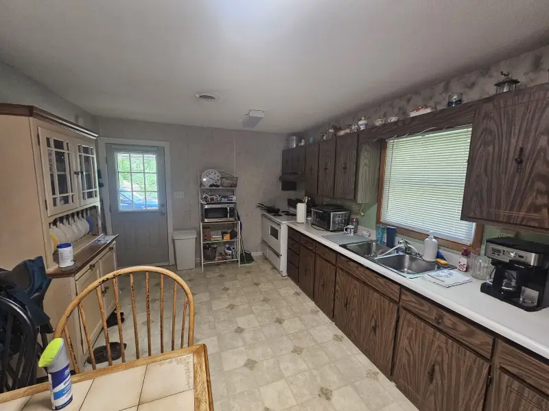 Whitley Hamilton Home Buyers Kitchen Before